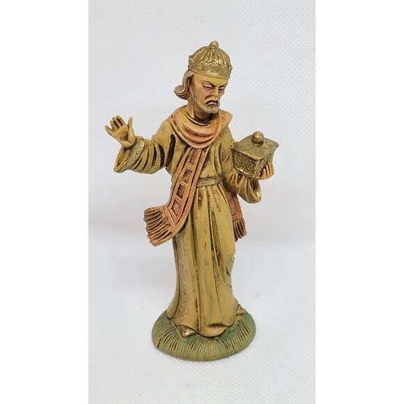 Vintage Depose Nativity Figurine – Italian-Made Man with Crown Holding Box - Picture 2 of 12
